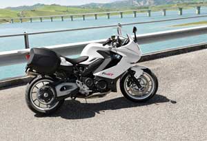 BMW F800GT Unencumbered with Excesses